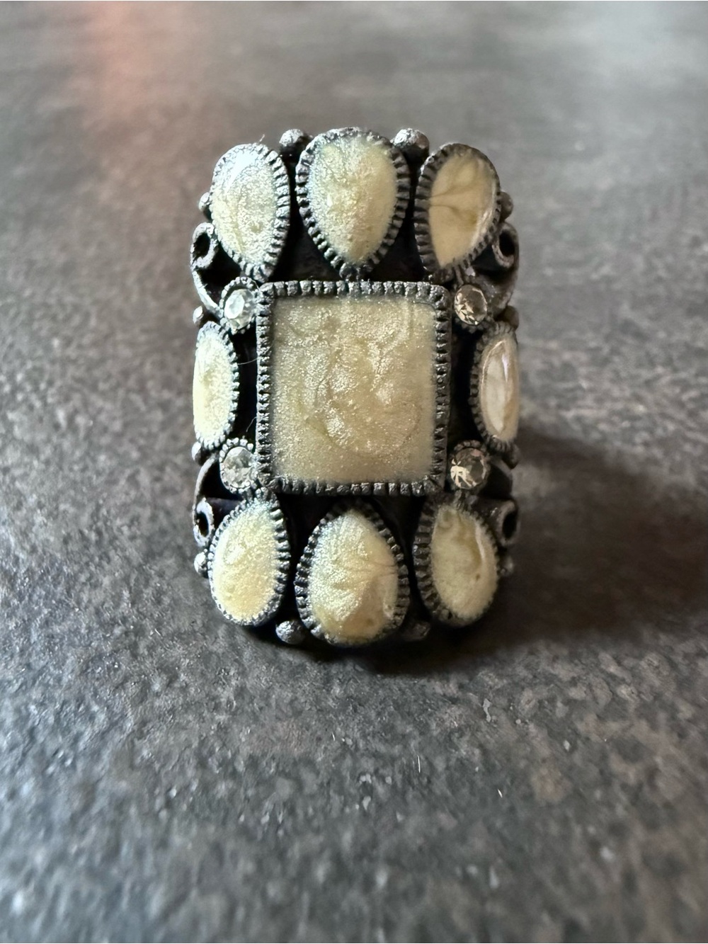 Large Pearlized Cream Enamel Cocktail Ring Whimsigoth Size 5.5.